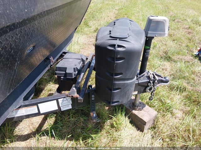 2022 Forest River Xlr Boost 27qb Travel Trailer მანქანა იყიდება აუქციონზე, vin: 5ZT2XLSB6NZ000848, აუქციონის ნომერი: 45775696