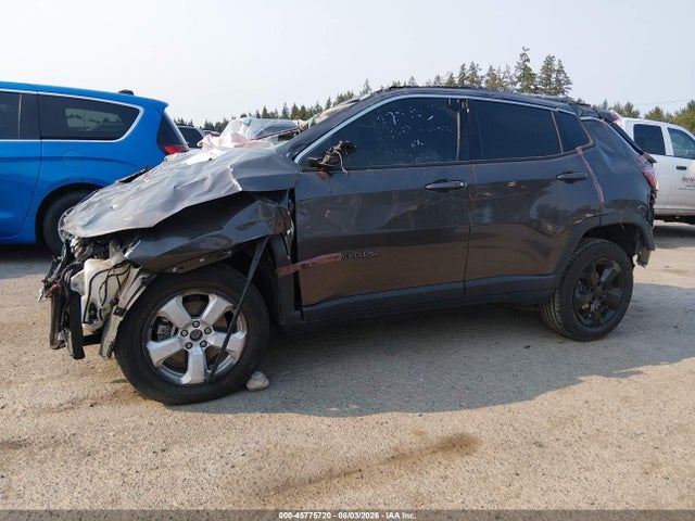 3C4NJDBB8JT423387 Jeep Compass Latitude 4x4