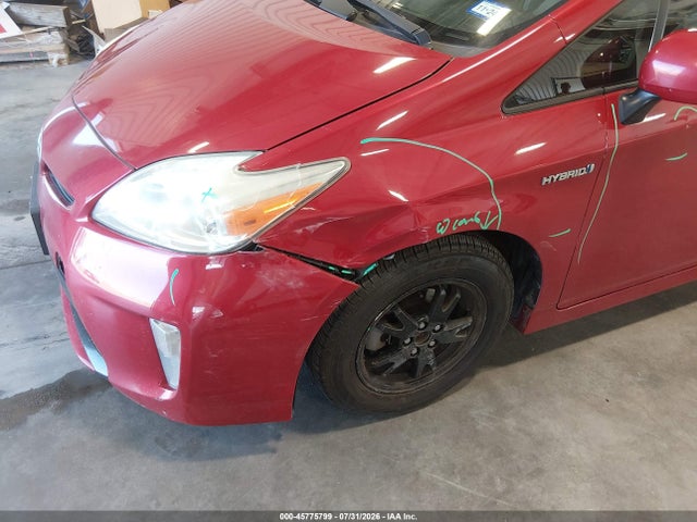 Toyota Prius Three 2014 JTDKN3DU9E1736641 Image 6