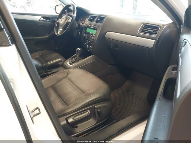 45775836 :رقم المزاد ، 3VWDP7AJ5DM218920 vin ، 2013 Volkswagen Jetta 2.5l Se مزاد بيع