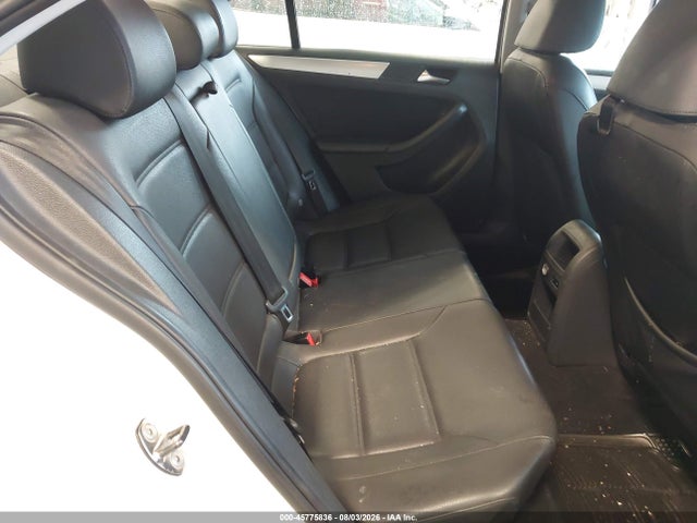 45775836 :رقم المزاد ، 3VWDP7AJ5DM218920 vin ، 2013 Volkswagen Jetta 2.5l Se مزاد بيع