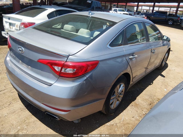 Hyundai SONATA SE 2015 5NPE24AF9FH145964 Image 4