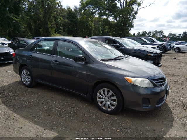 45775912 :رقم المزاد ، 2T1BU4EE2DC985017 vin ، 2013 Toyota Corolla Le مزاد بيع