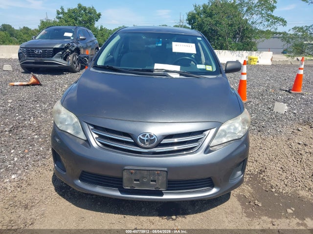 45775912 :رقم المزاد ، 2T1BU4EE2DC985017 vin ، 2013 Toyota Corolla Le مزاد بيع