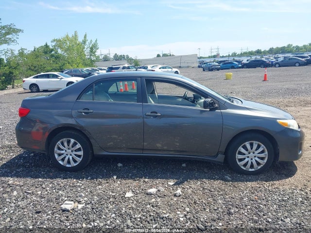 45775912 :رقم المزاد ، 2T1BU4EE2DC985017 vin ، 2013 Toyota Corolla Le مزاد بيع