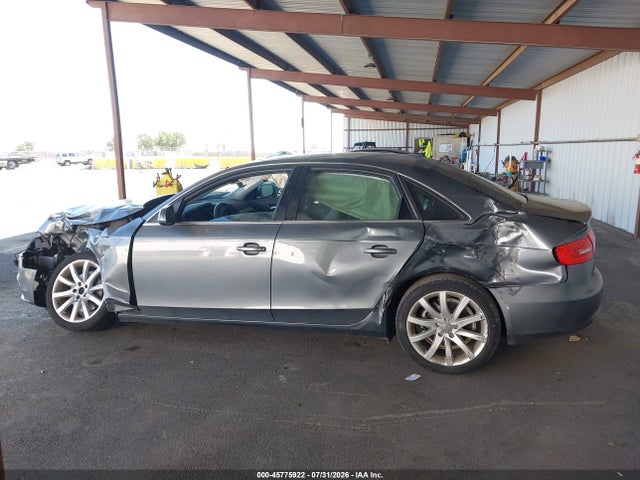 2013 Audi A4 2.0t Premium მანქანა იყიდება აუქციონზე, vin: WAUEFAFL4DN033049, აუქციონის ნომერი: 45775922