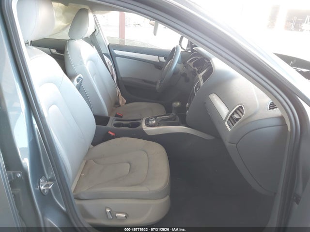 2013 Audi A4 2.0t Premium მანქანა იყიდება აუქციონზე, vin: WAUEFAFL4DN033049, აუქციონის ნომერი: 45775922
