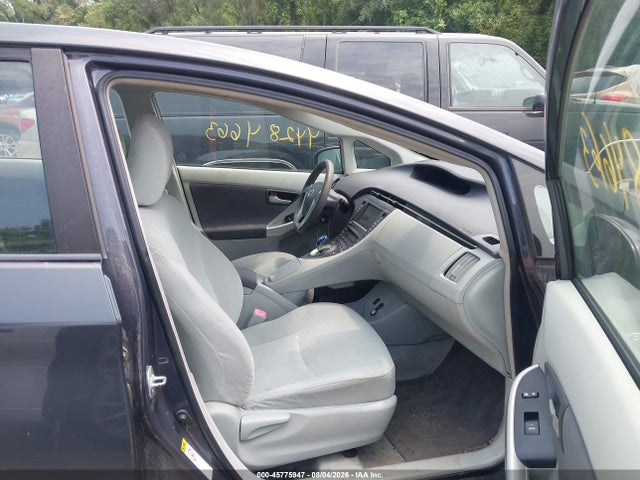 45775947 :رقم المزاد ، JTDKN3DU9A0084992 vin ، 2010 Toyota Prius Iii مزاد بيع