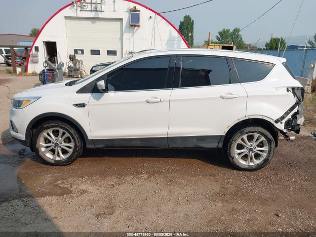 1FMCU0GD2HUE77362 Ford ESCAPE SE