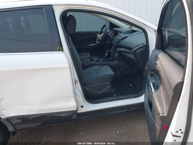1FMCU0GD2HUE77362 Ford ESCAPE SE