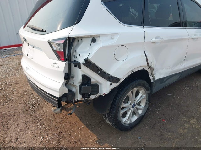 1FMCU0GD2HUE77362 Ford ESCAPE SE