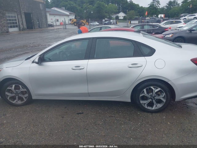 Aukcja sprzedaży 2021 Kia Forte Lxs, vin: 3KPF24AD1ME338260, numer aukcji: 45775969