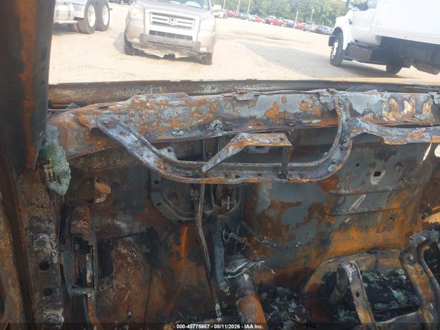 Продажа на аукционе авто 2002 Chevrolet Silverado 3500, vin: 1GCJK33U92F217397, номер лота: 45775987