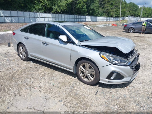 2018 Hyundai Sonata Sport მანქანა იყიდება აუქციონზე, vin: 5NPE34AF5JH697189, აუქციონის ნომერი: 45776053
