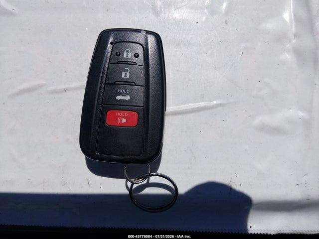 Toyota Camry Le Hybrid 2022 4T1C31AK3NU573173 Image 11
