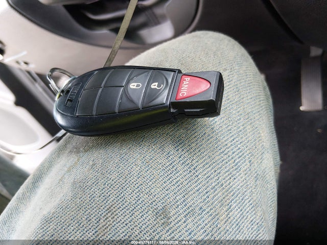 45776117 :رقم المزاد ، 1J4RR4GG3BC520261 vin ، 2011 Jeep Grand Cherokee Laredo مزاد بيع
