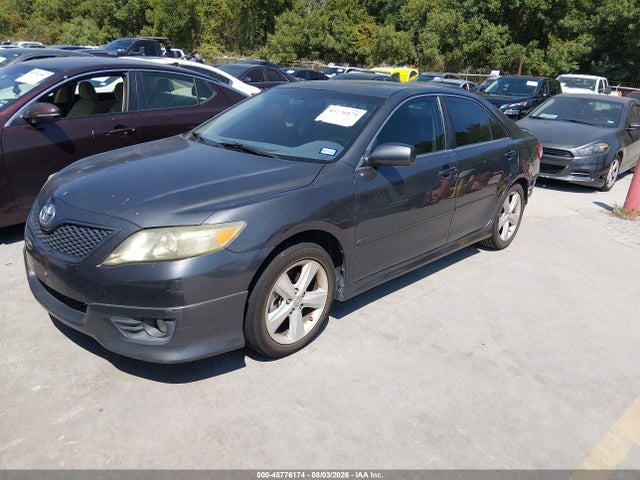 45776174 :رقم المزاد ، 4T1BF3EK6BU617428 vin ، 2011 Toyota Camry Se مزاد بيع