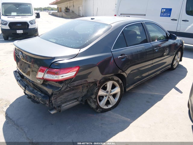 45776174 :رقم المزاد ، 4T1BF3EK6BU617428 vin ، 2011 Toyota Camry Se مزاد بيع