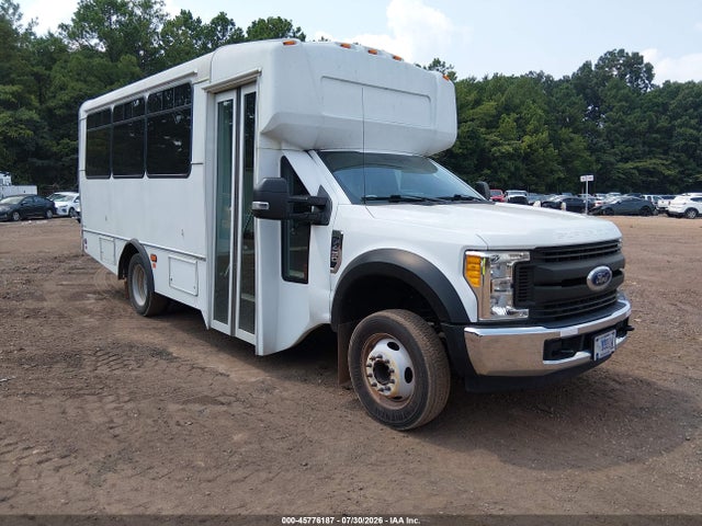 45776187 :رقم المزاد ، 1FDAF4GY3HEF23027 vin ، 2017 Ford F-450 Chassis Xl مزاد بيع