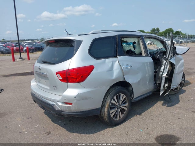 45776191 :رقم المزاد ، 5N1DR2MM0HC616254 vin ، 2017 Nissan Pathfinder Platinum/s/sl/sv مزاد بيع