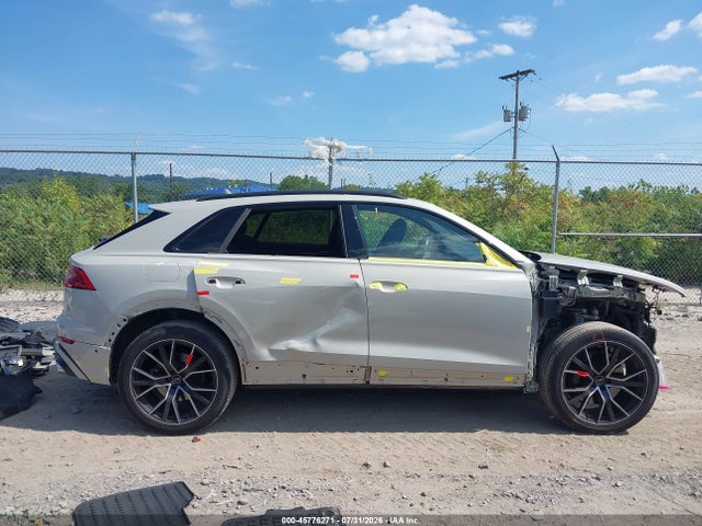 45776271 :رقم المزاد ، WA1CWBF1XMD014083 vin ، 2021 Audi Sq8 Prestige Tfsi Quattro Tiptronic مزاد بيع
