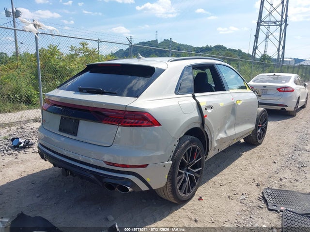 45776271 :رقم المزاد ، WA1CWBF1XMD014083 vin ، 2021 Audi Sq8 Prestige Tfsi Quattro Tiptronic مزاد بيع