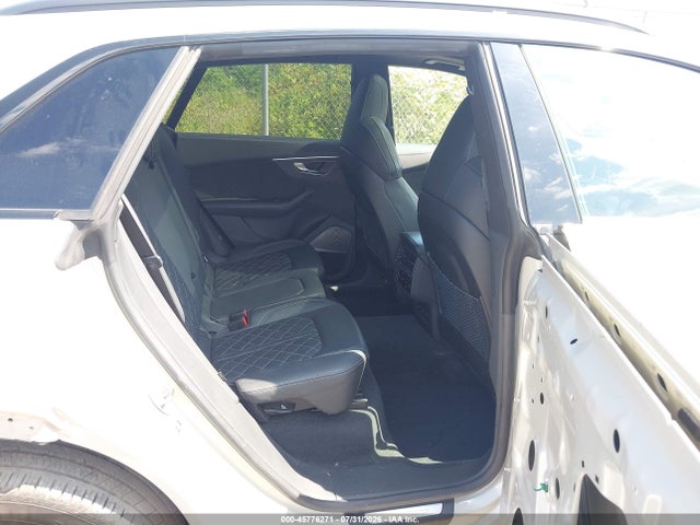 45776271 :رقم المزاد ، WA1CWBF1XMD014083 vin ، 2021 Audi Sq8 Prestige Tfsi Quattro Tiptronic مزاد بيع