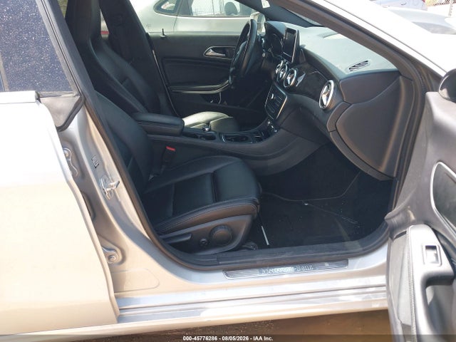WDDSJ4GB1GN386385 Mercedes-Benz CLA 250 4MATIC