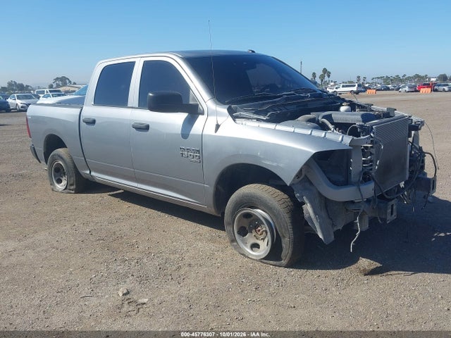 2020 Ram 1500 Classic Tradesman  4x4 5'7 Box მანქანა იყიდება აუქციონზე, vin: 3C6RR7KG0LG144199, აუქციონის ნომერი: 45776307