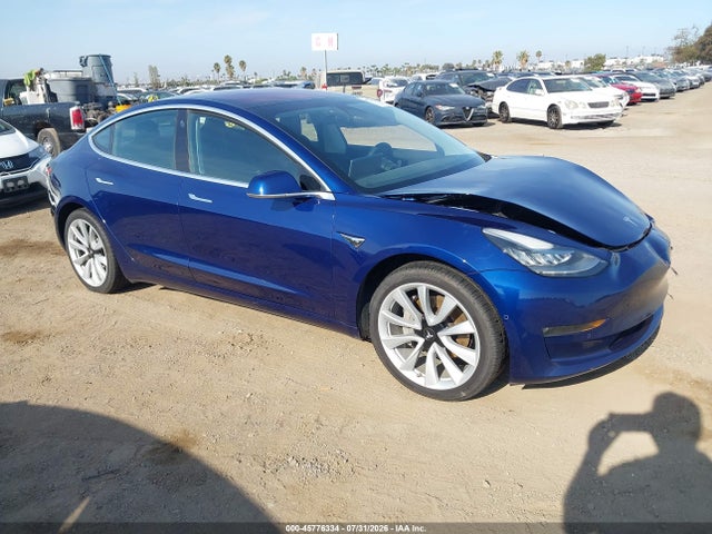 Tesla Model 3 Long Range/mid Range 2018 5YJ3E1EA9JF020403 main image