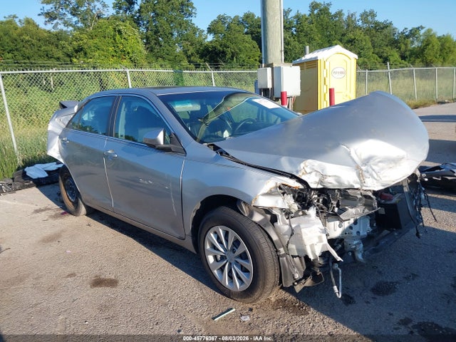 Продаж на аукціоні авто 2016 Toyota Camry Le, vin: 4T4BF1FK5GR535576, номер лоту: 45776367