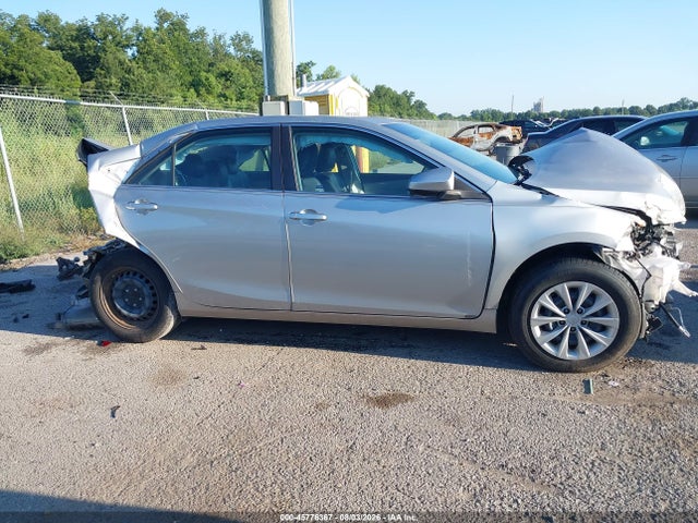 45776367 :رقم المزاد ، 4T4BF1FK5GR535576 vin ، 2016 Toyota Camry Le مزاد بيع