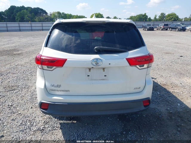 Продажа на аукционе авто 2017 Toyota Highlander Xle, vin: 5TDKZRFH5HS517254, номер лота: 45776506