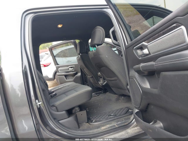 45776523 :رقم المزاد ، 1C6SRFFT8NN189789 vin ، 2022 Ram 1500 مزاد بيع