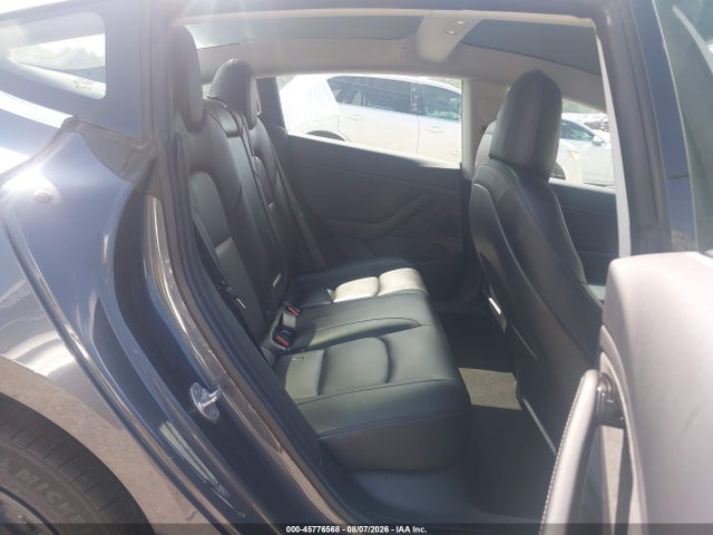 2018 Tesla Model 3 Long Range/mid Range მანქანა იყიდება აუქციონზე, vin: 5YJ3E1EA1JF041729, აუქციონის ნომერი: 45776568