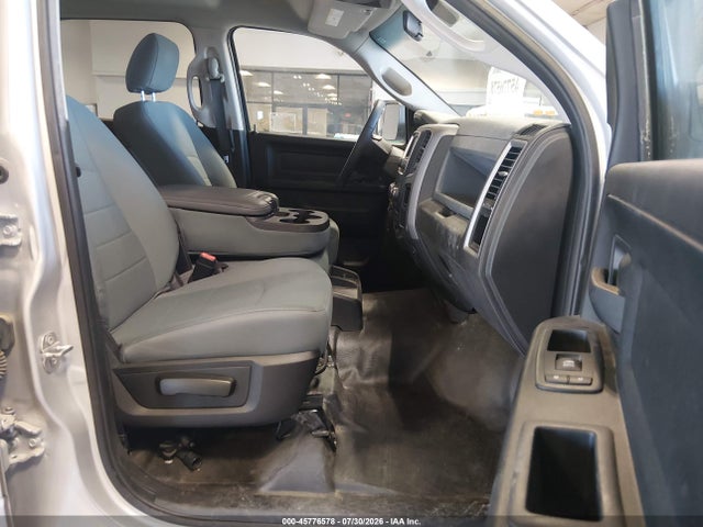 1C6RR6KG6JS296522 RAM 1500 Tradesman 4x2 5&#039;7 Box