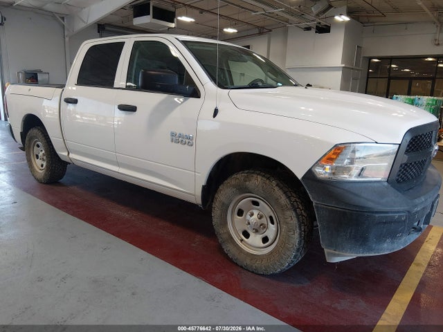 RAM 1500 Tradesman 4x4 5'7 Box 2018 1C6RR7KG0JS133483 головне зображення
