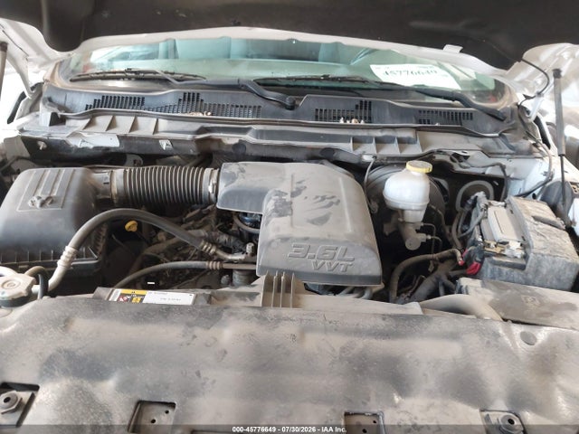 3C6JR7DG3KG503361 RAM 1500 Classic Tradesman 4x4 8&#039; Box