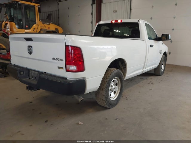 3C6JR7DG3KG503361 RAM 1500 Classic Tradesman 4x4 8&#039; Box
