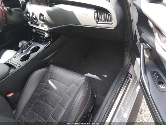2022 Kia Stinger Gt2 მანქანა იყიდება აუქციონზე, vin: KNAE55LCXN6112400, აუქციონის ნომერი: 45776653