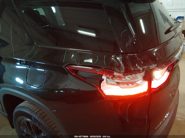 45776666 :رقم المزاد ، 1GNERGKW5JJ157693 vin ، 2018 Chevrolet Traverse Lt Cloth مزاد بيع