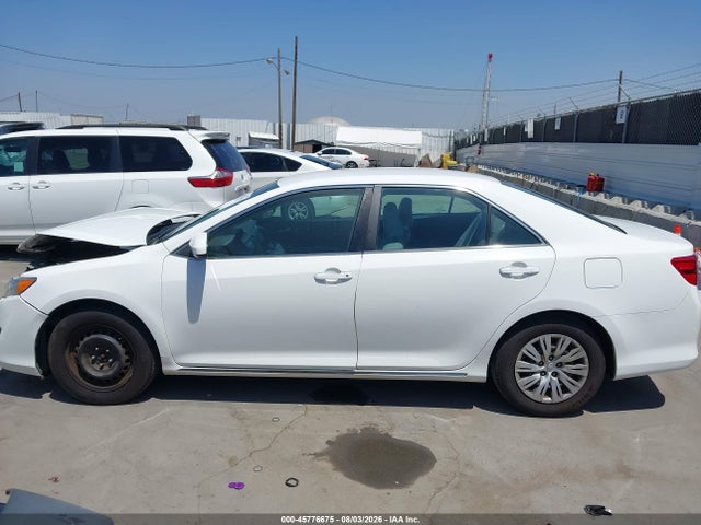 Продаж на аукціоні авто 2014 Toyota Camry Le, vin: 4T4BF1FK6ER426685, номер лоту: 45776675