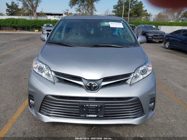 5TDYZ3DC3JS932612 Toyota Sienna Xle 7 Passenger