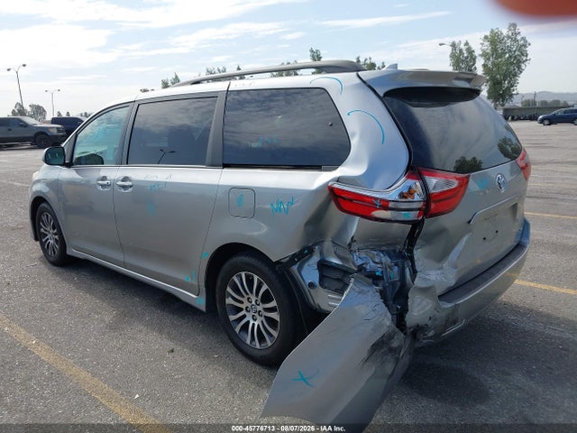 5TDYZ3DC3JS932612 Toyota Sienna Xle 7 Passenger