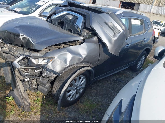 Nissan ROGUE SV 2018 JN8AT2MTXJW459860 Image 2