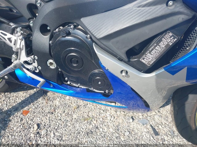 Suzuki GSX-R600 2014 JS1GN7FAXE2100833 Image 8