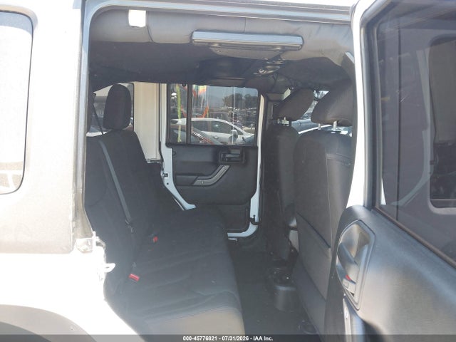 45776821 :رقم المزاد ، 1C4HJWDG2HL575978 vin ، 2017 Jeep Wrangler Unlimited Willys Wheeler مزاد بيع