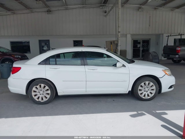 Продажа на аукционе авто 2012 Chrysler 200 Lx, vin: 1C3CCBAB8CN248301, номер лота: 45776914