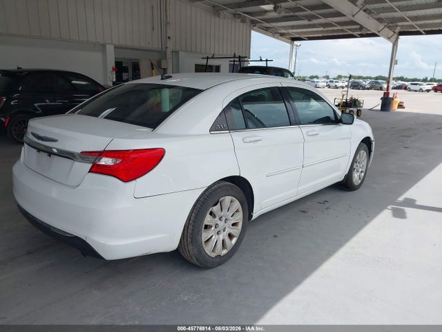 Продажа на аукционе авто 2012 Chrysler 200 Lx, vin: 1C3CCBAB8CN248301, номер лота: 45776914