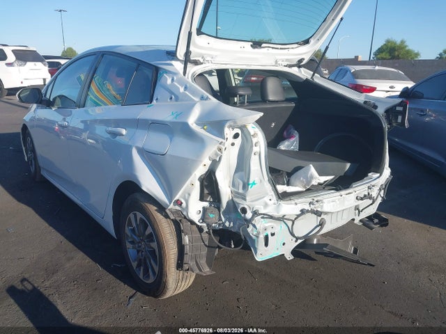 Toyota Prius Limited 2021 JTDKAMFU3M3136571 Image 3